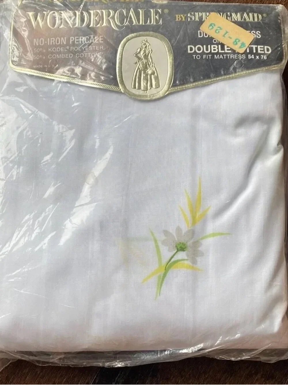 Wondercale White Floral Comforter - White with Yellow & Green Accent